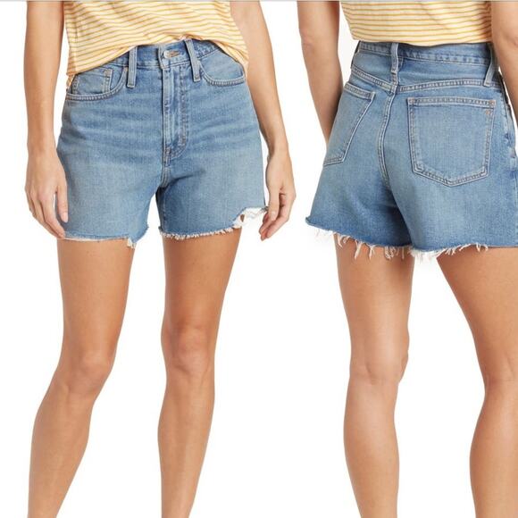 Madewell Pants - MADEWELL The MOM JEAN Denim Shorts NWT in Size 23